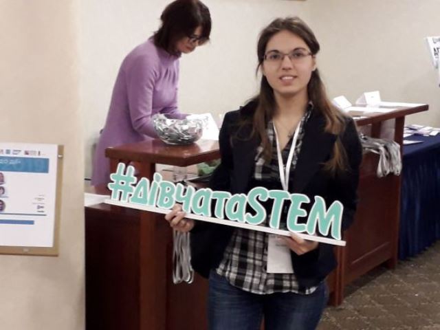 Студентка фізмату Бабій Наталя успішно будує кар'єру в SТЕМ